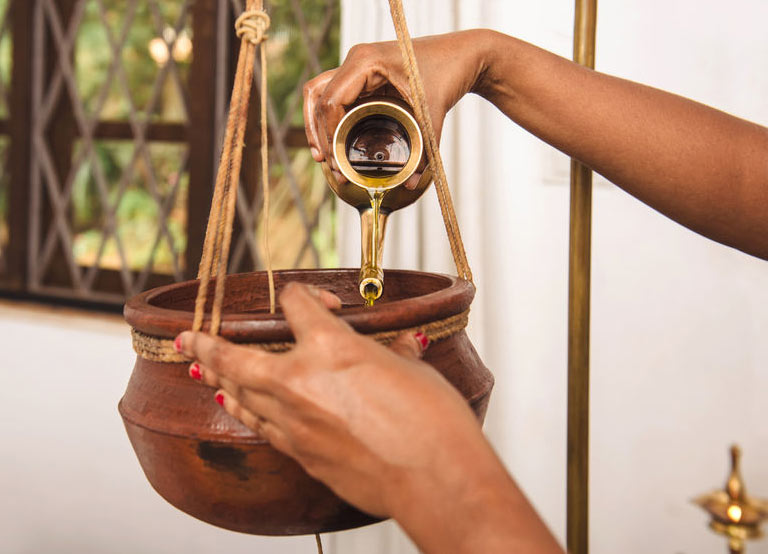 Ayurveda. shirodhara-2-fw